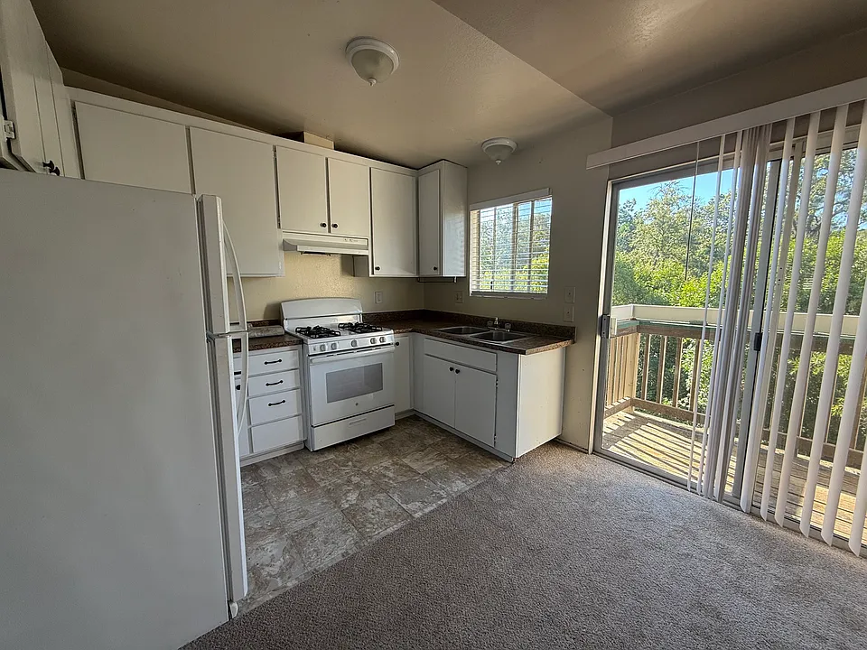 5500 Aguilar Rd