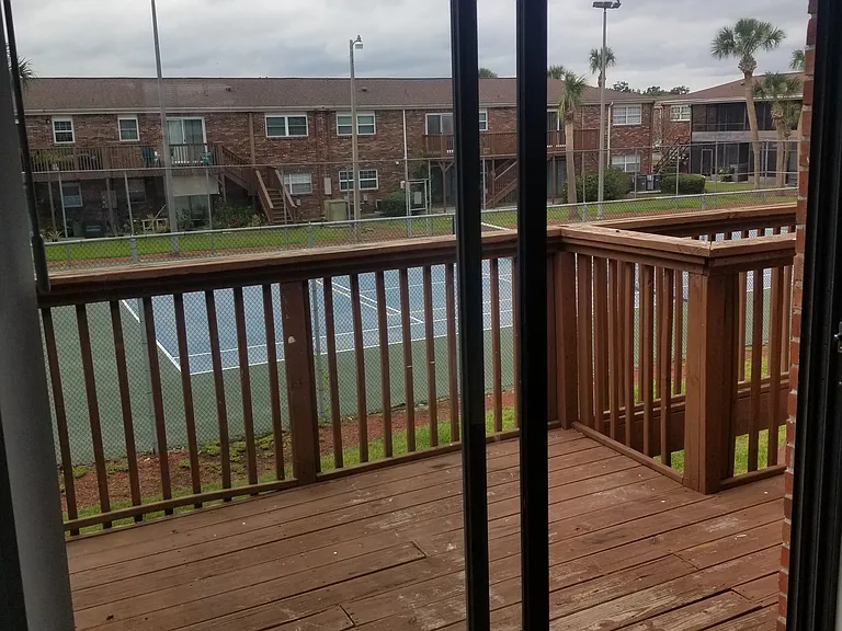 1920 E Edgewood Dr E #B2 — Photo 4