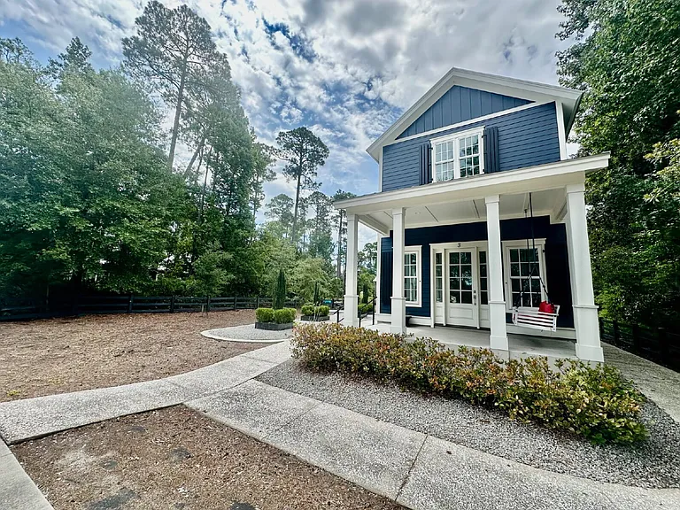 3 Blue Crab St — Photo 3