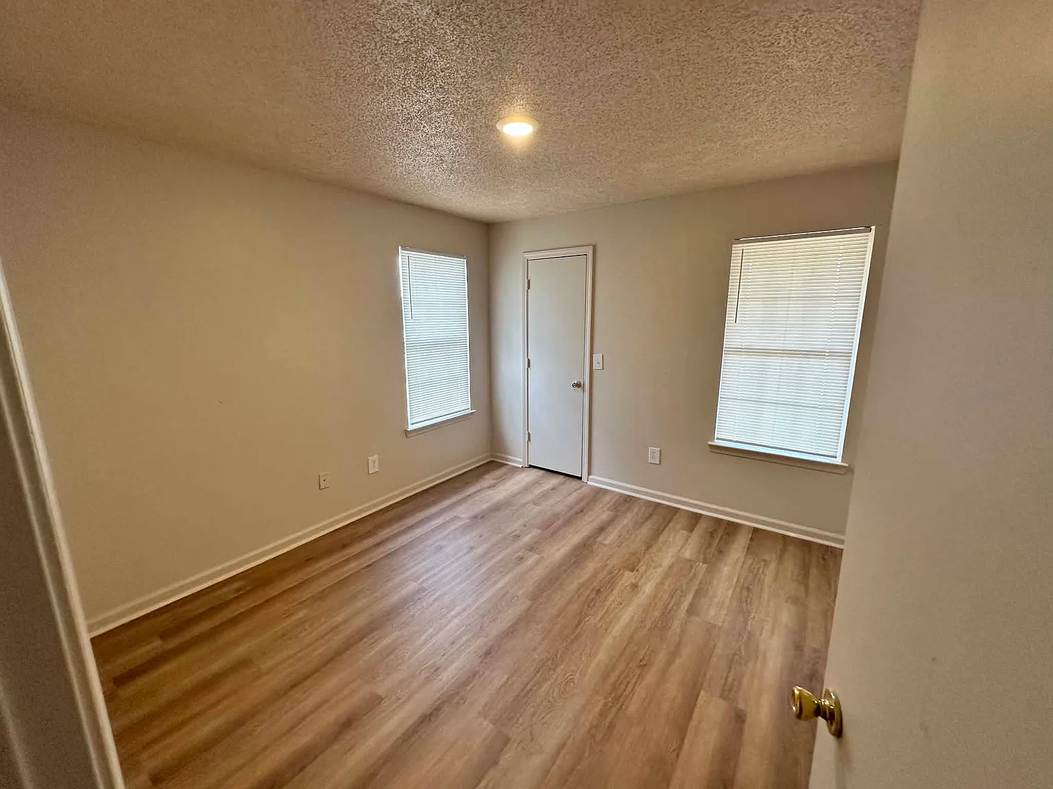 2 bed, $1,295 — Photo 4