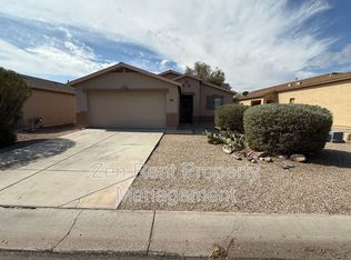 1905 E Silversmith Trl, San Tan Valley, AZ 85143