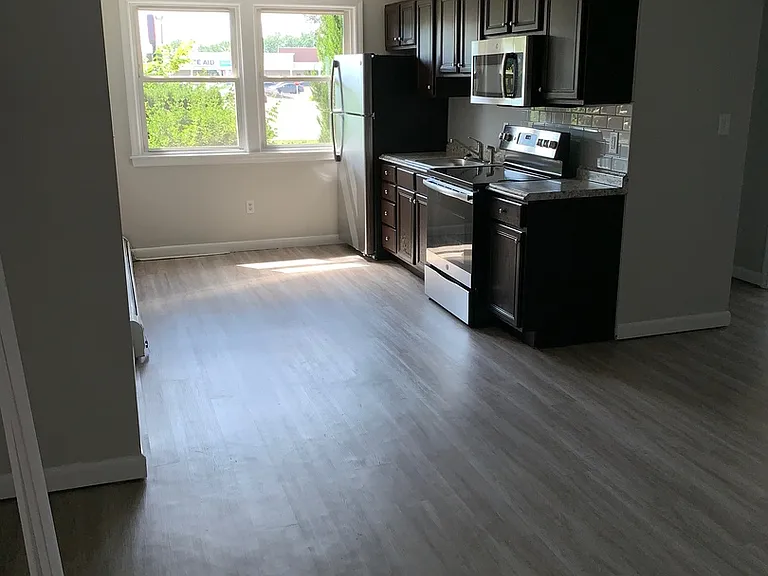 175 Haverhill St — Photo 13