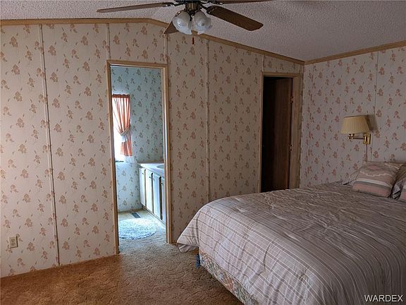 5th image of 8287 S Olive Ave