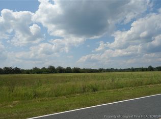 4405 McGirt Rd, Maxton, NC 28364