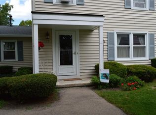 15 Heron Way S, Fairport, NY 14450