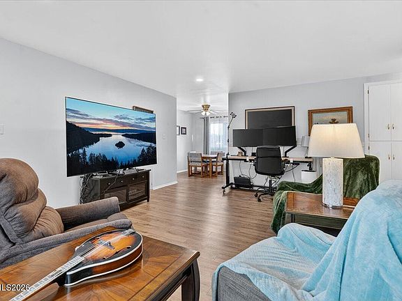 5th image of 1945 4th St APT 9