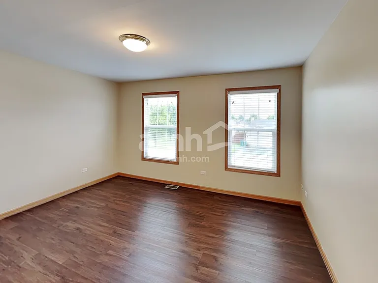 1305 Bassett Dr — Photo 15