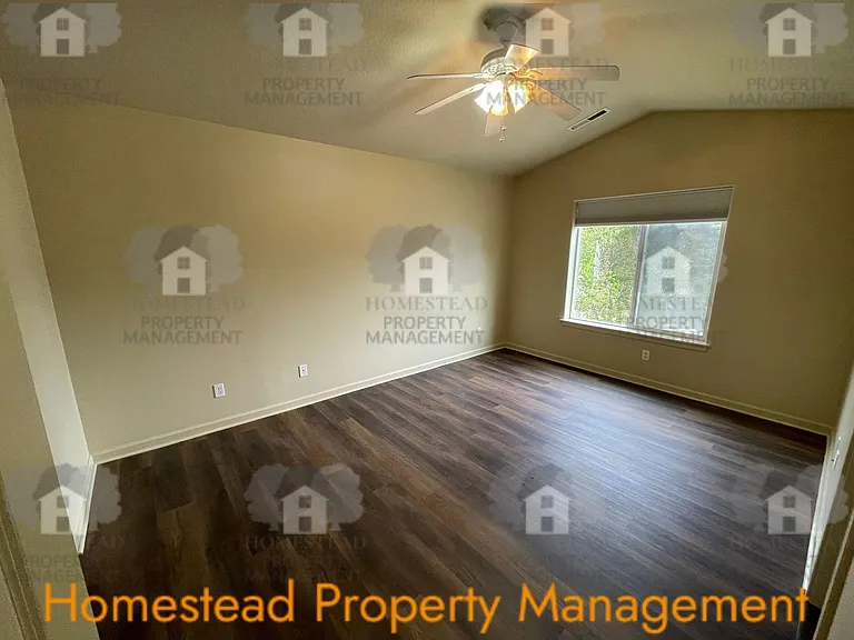 400-468 S Catron St — Photo 11