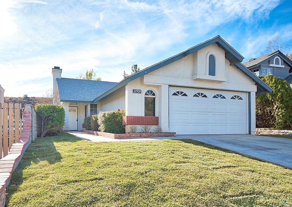 1st image of 22920 White Pine Pl