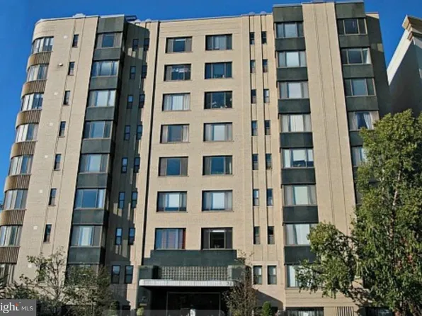 1 Scott Cir #6, Washington, DC 20036