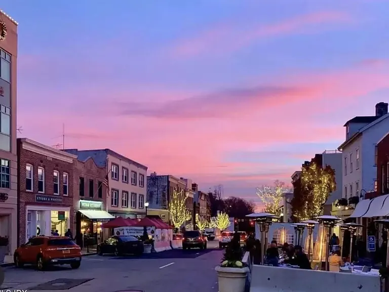 Downtown Greenwich with outdoor dining
