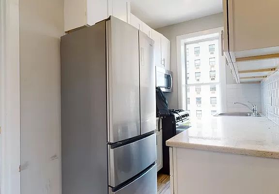 5th image of 1973 Amsterdam Ave #5C