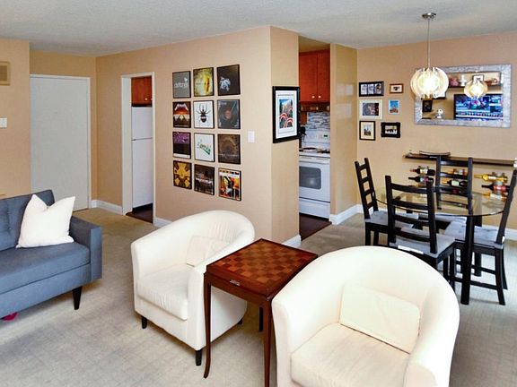 5th image of 816 N Delaware St APT 314