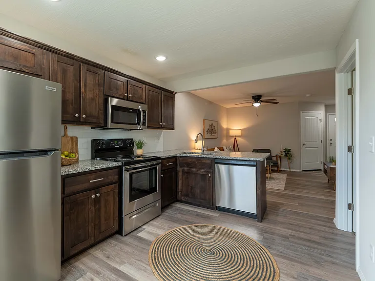 Oakwood Heights Townhomes — Photo 54