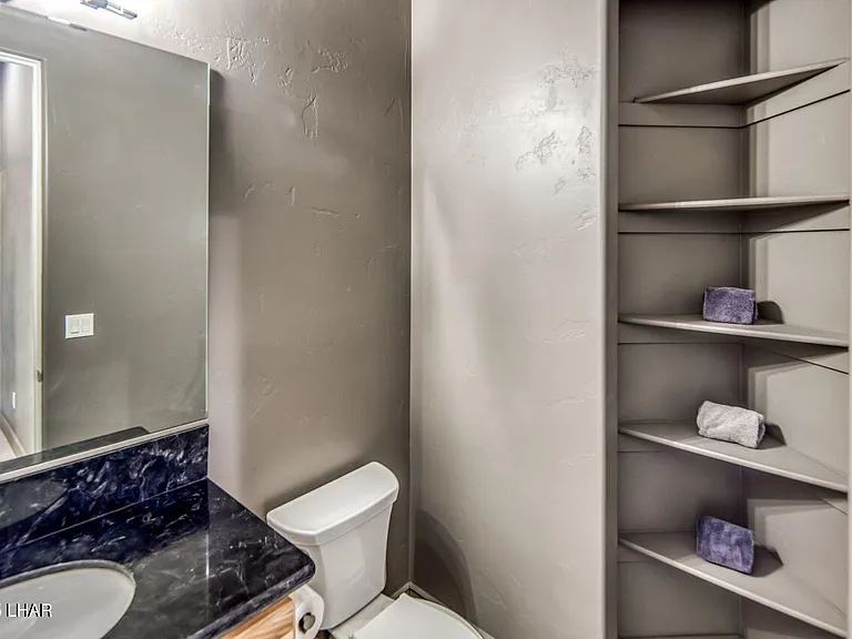 2520 Demaret Dr — Photo 34