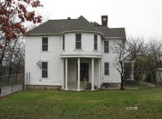 115 W 16th St, Galena, KS 66739