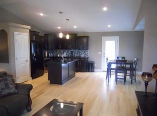 10501 E Fawn Grove St, Wichita, KS 67207