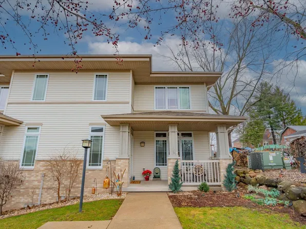 129 Carriage Way, Deforest, WI 53532