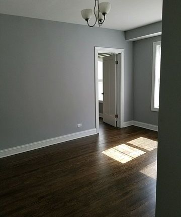 3rd image of 5053 W Waveland Ave #1