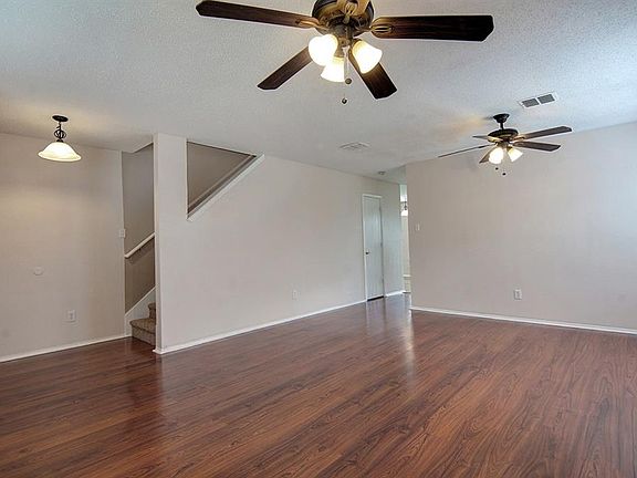 3rd image of 2317 Bradford Pear Dr