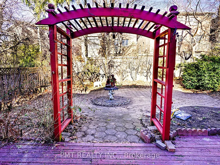 26 Dartmoor Dr #MAIN — Photo 22