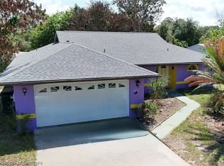 585 Concert Dr, Lake Placid, FL 33852