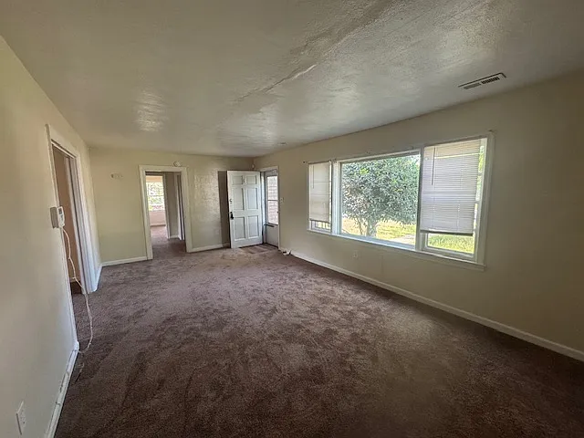 1822 Canterbury Rd — Photo 9