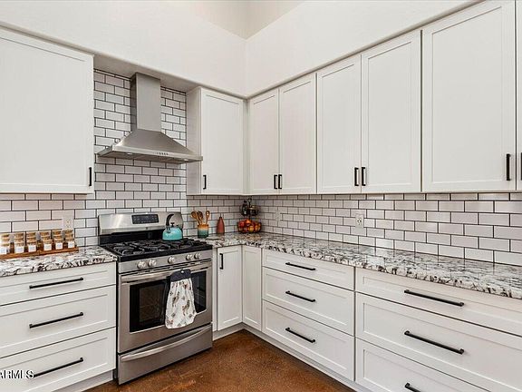 2nd image of 12803 W MISSOURI Avenue