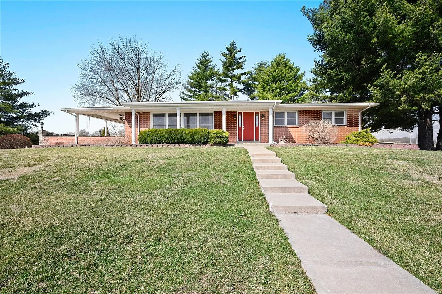 201 Frenchman Bluff Ln photo 1