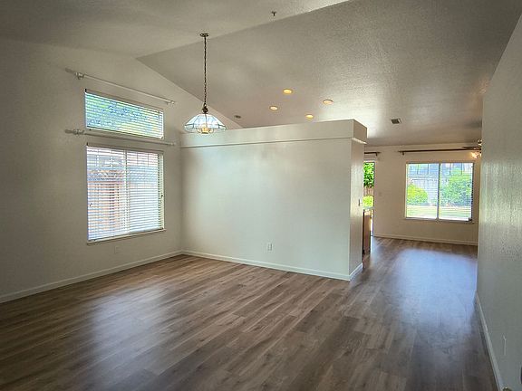 4th image of 6968 Sunridge Dr
