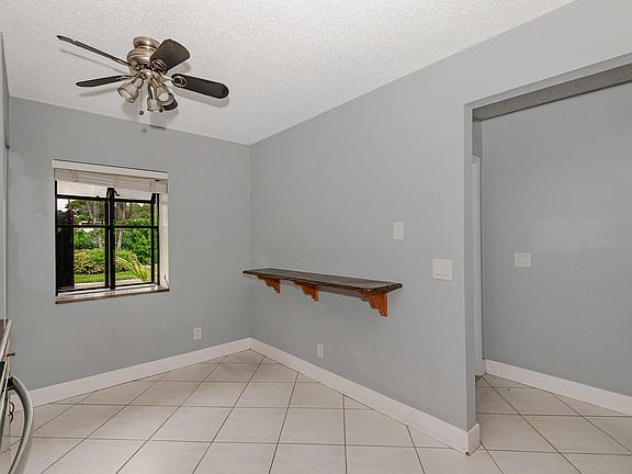 5th image of 161 Meadows Drive #161
