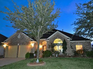 5916 Ruby Dr, Pearland, TX 77581