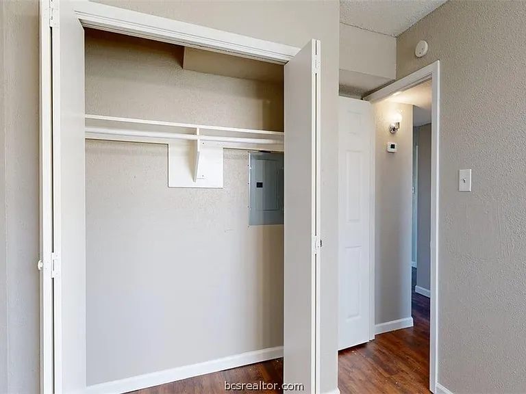 806 Oran Cir #G — Photo 14