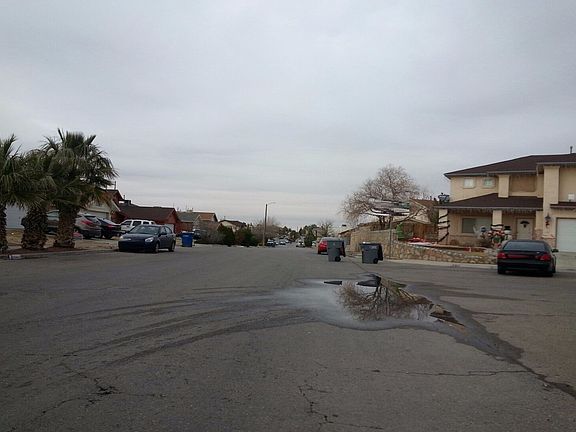 4th image of 1215 John Phelan Dr