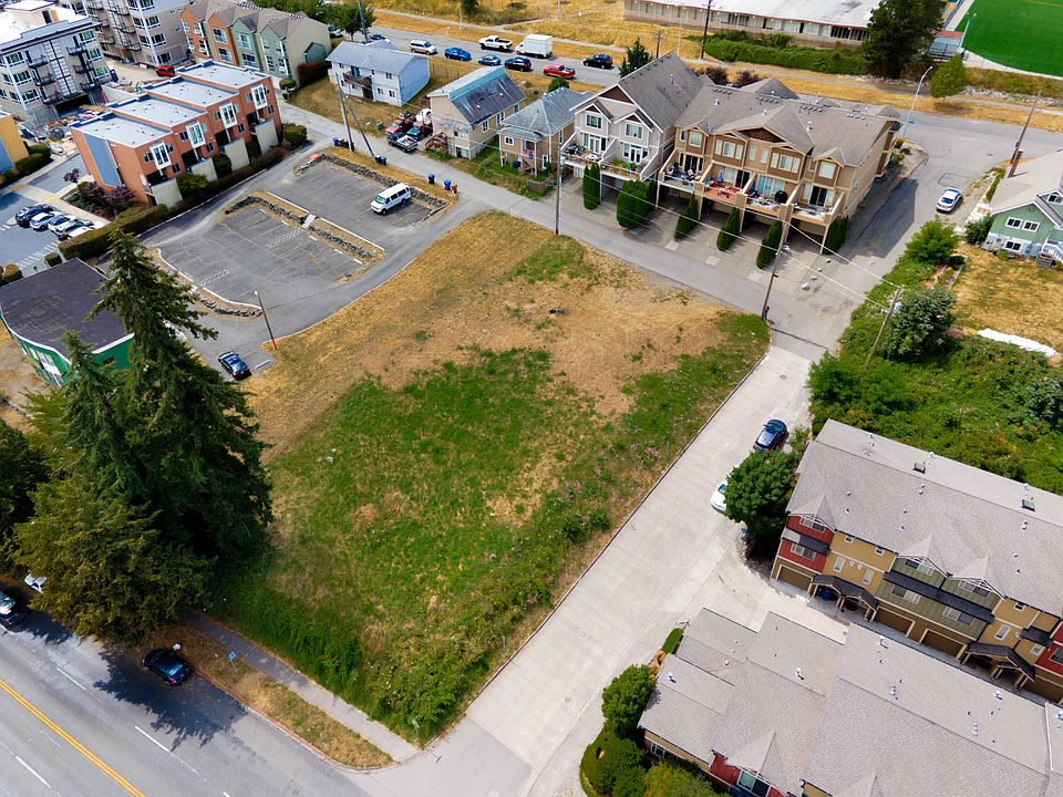 1st image of 2306 Yakima Ave