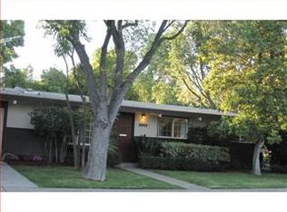3863 Ross Rd, Palo Alto, CA 94303
