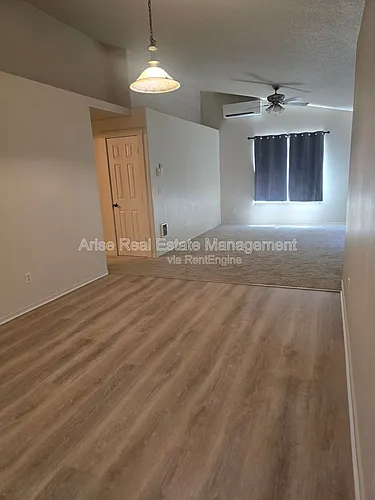 803 SE Kierra Pl Photo 1