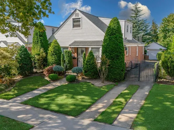 147-43 8th Avenue, Whitestone, NY 11357