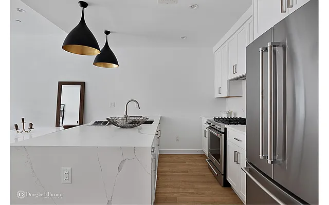 Sold by Douglas Elliman | media 21