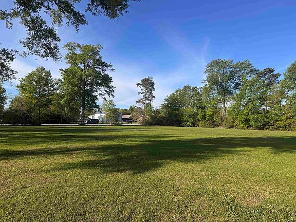 5th image of Pine Hill Rd