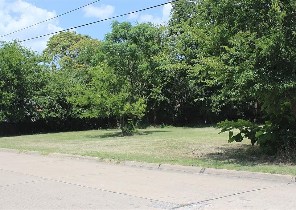 1st image of 904 Hall St Lot 2B