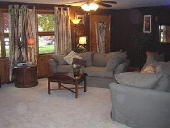 3rd image of 3914 Edgewood Dr