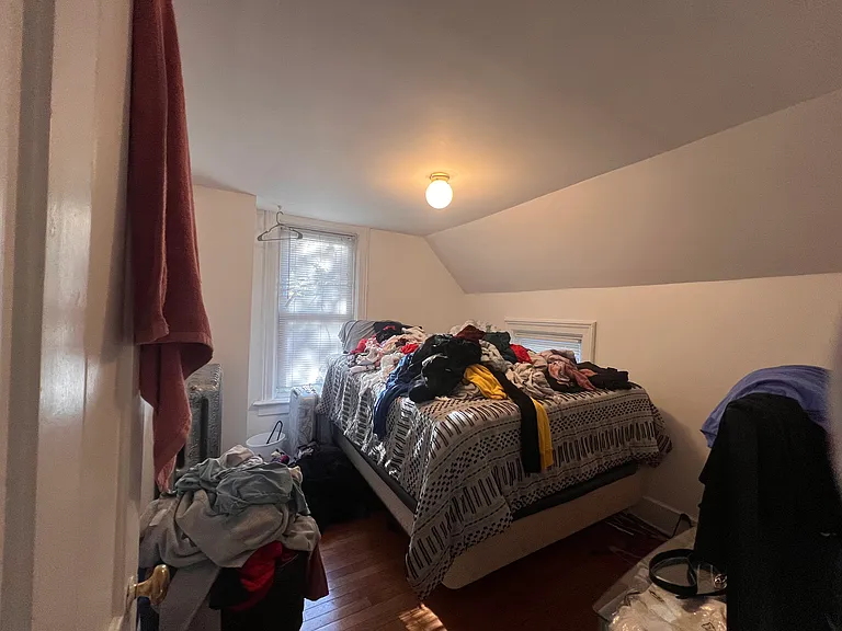 1529 N Van Buren St — Photo 7