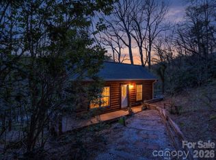 365 Seton Rd, Lake Lure, NC 28746