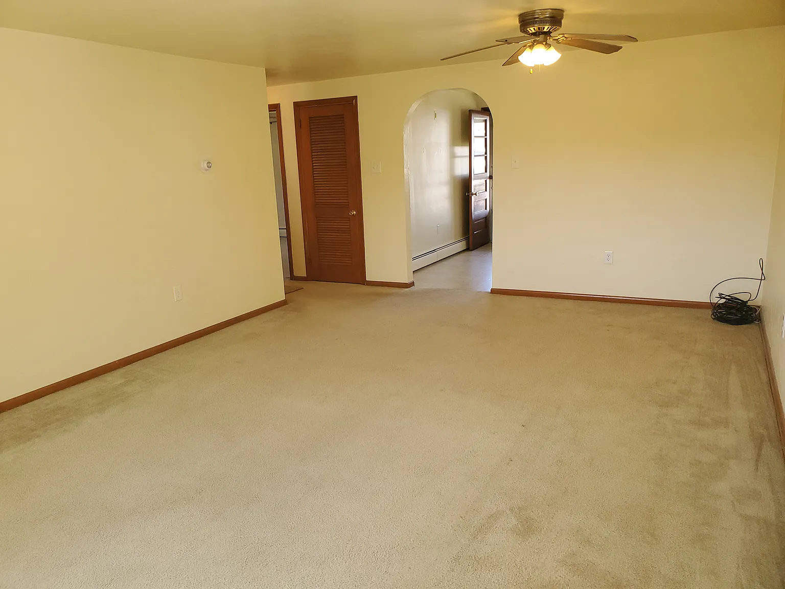 2 bed, 1100 sqft, $1,250 — Photo 3