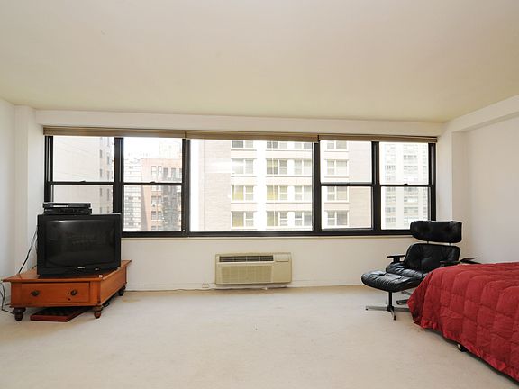 2nd image of 850 N Dewitt Pl APT 11C