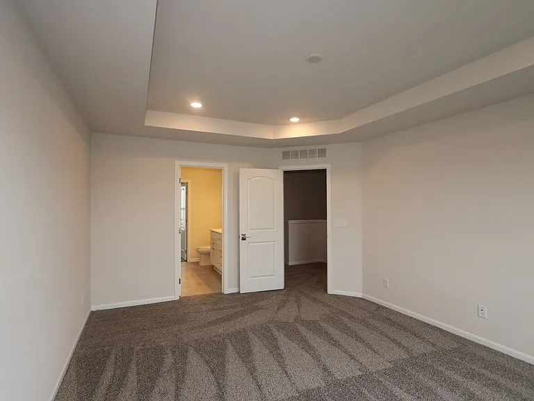 2405 Saltsprings Dr — Photo 20