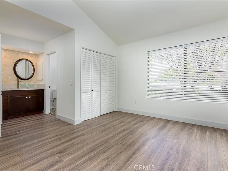 3333 Primera Ave #B — Photo 17