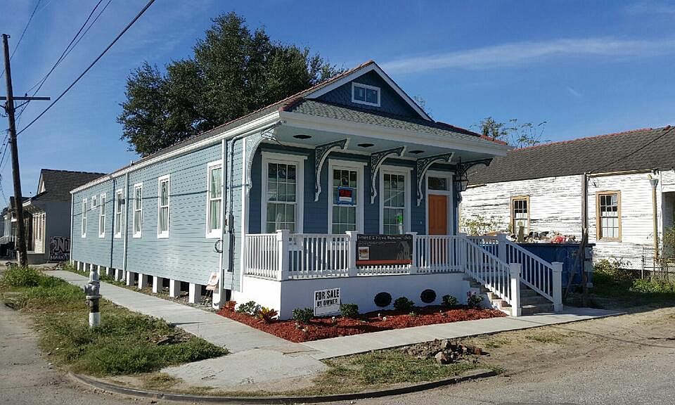 1st image of 1200 Louisa St.