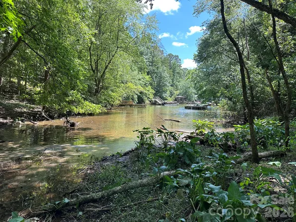 547 Stewart Rock Rd, Stony Point, NC 28678
